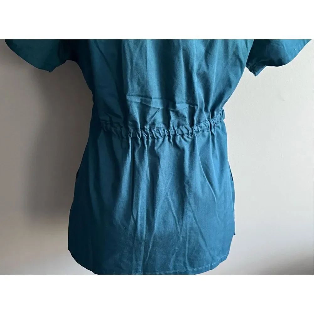 Cherokee Luxe Scrub Top, size S - Picture 8 of 11